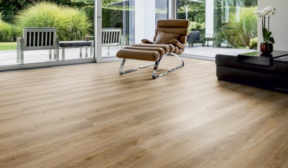 TER%20HÜRNE%20Soya%20Design%20Vinylboden%201%20Wood%20Edition%20Pro%20Lange%20LHD%20Eiche%20Malaga%201101210401%20Room%20Up%20Raum.jpg