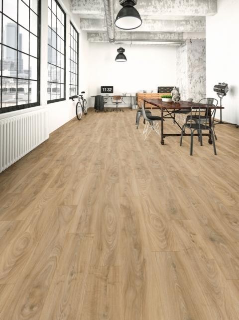 ZIRO%20Aqualan%20Oak%20Padua%2043601001%20Raumbild%20Room%20Up.JPG