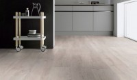 Vorschau: TER%20HÜRNE%20Soya%20Design%20Vinylboden%201%20Wood%20Edition%20Pro%20LHD%20Eiche%20Helsinki%201101210604%20Room%20Up%20Raum_1.jpg