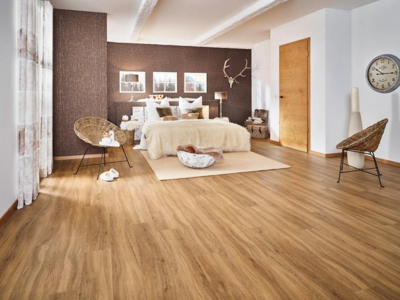 JOKA%20Design%20330%20812P%20Pure%20Oak%20Raumbild%20Room%20Up.JPG