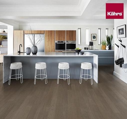 KÄHRS%20Life%201-Stab%20Faded%20Black%20LTCLRW3008150%20Raumbild%20Room%20Up.JPG