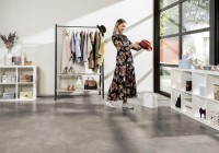 Vorschau: GERFLOR%20Creation%2055%20Rigid%20Acoustic%20Bloom%20Uni%20Taupe%200868%20Raumbild%202%20Room%20Up.jpg