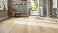 Vorschau: HARO%20Tritty%2090%20Silent%20Pro%20Landhausdiele%204V%20Eiche%20Melina%20535246%20Raumbild%20Room%20up.jpg