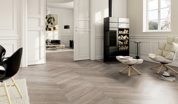 TER%20HÜRNE%20Chevron%20Edition%20Eiche%20Oslo%201101210705%20Room%20Up%20Raum_1.jpg