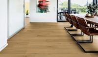 Vorschau: TER%20HÜRNE%20Soya%20Design%20Vinylboden%202%20Wood%20Edition%20Solid%20Lange%20LHD%20Eiche%20Marseille%201101290002%20Raumbild%20Room%20up.jpg