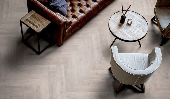 TER%20HÜRNE%20Herringbone%20Edition%20Pro%20Eiche%20Helsinki%201101240610%20Room%20Up%20Raum.jpg