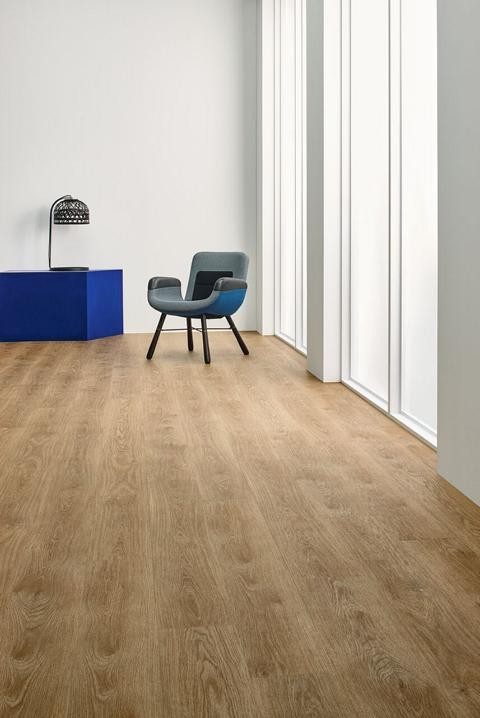 FORBO%20Enduro%20Dryback%20Pure%20Oak%2069101DR3%20Raumbild%20Room%20Up.JPG