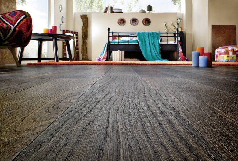 JOKA%20140%20Loft%20Vario%20Räuchereiche%20geb.%20%20V4%20VR113%20Raumbild%20Room%20up.jpg