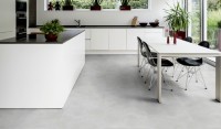 Vorschau: TER%20HÜRNE%20Soya%20Design%20Vinylboden%202%20Stone%20Edition%20Solid%20Stein%20Venedig%201101290100%20Raumbild%20Room%20up.jpg
