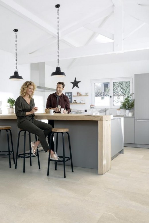 GERFLOR%20Creation%2030%20Solid%20Clic%20Curton%20Stone%20Light%20Grey%201275%20Raumbild%20Room%20Up.jpg