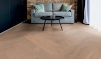 Vorschau: TER%20HÜRNE%20Herringbone%20Collection%20Eiche%20Amrum%201101312523%20Raumbild%20Room%20up.jpg
