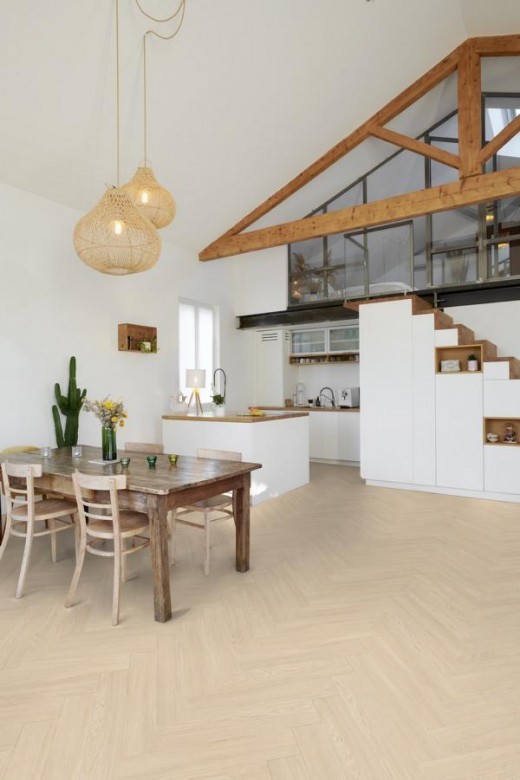 GERFLOR%20Virtuo%2055%20Blomma%20Cream%20Fischgrät%2039201463%20Raumbild%203%20Room%20up.jpg