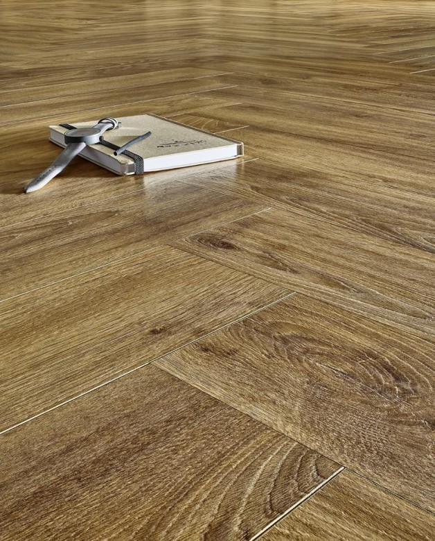 JOKA%20632%20HB%20Hudson%20Bay%20V4%20Oak%20tradition%207005%20Perspektive%20Room%20up.JPG